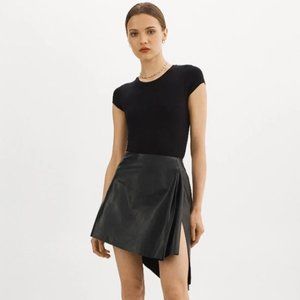 LAMARQUE Women's Celeste Asymmetrical Black Leather Mini Skirt (Size 6)